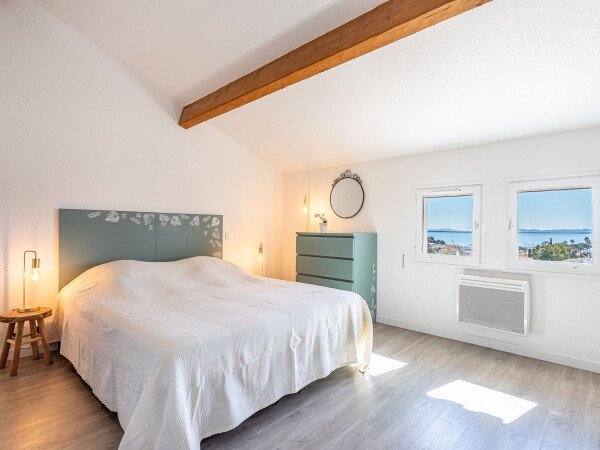 Résidence confortable, 2 chambres, avec vue sur mer