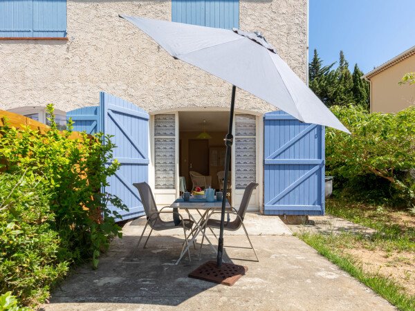 Studio confortable, 1 chambre, avec jardin