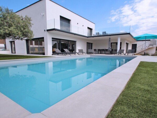 Maison de campagne 5 chambres, avec piscine