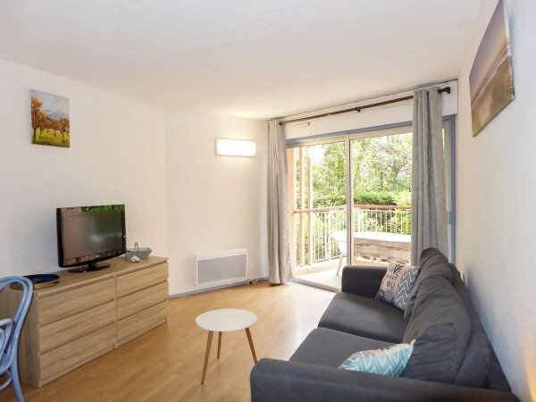Résidence confortable, 1 chambre, avec jardin