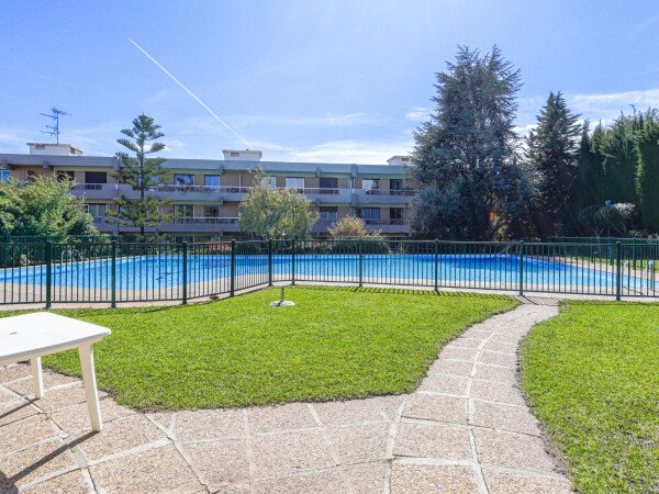 Résidence confortable, 1 chambre, avec piscine