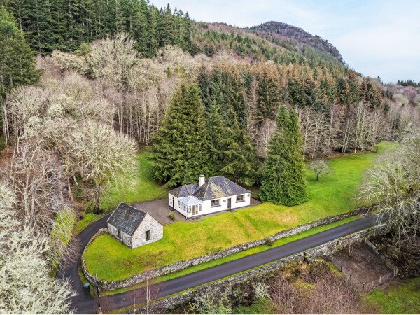 Maison de campagne 4 chambres, avec jardin