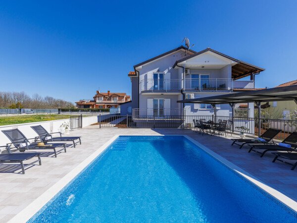 Appartamento 2 camere, con idromassaggio