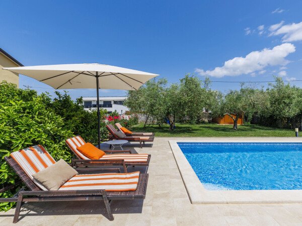 Wohnung 2 Schlafzimmer, mit Pool