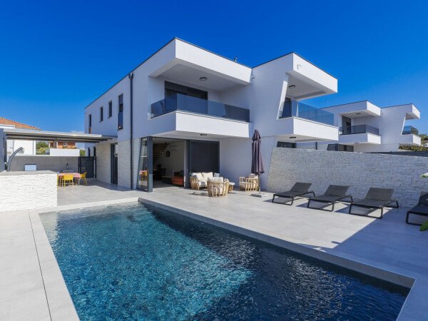 House 2 bedrooms, with jacuzzi