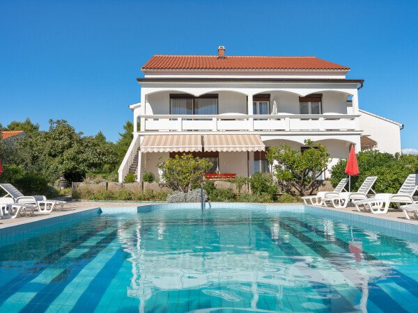 Wohnung 2 Schlafzimmer, mit Pool