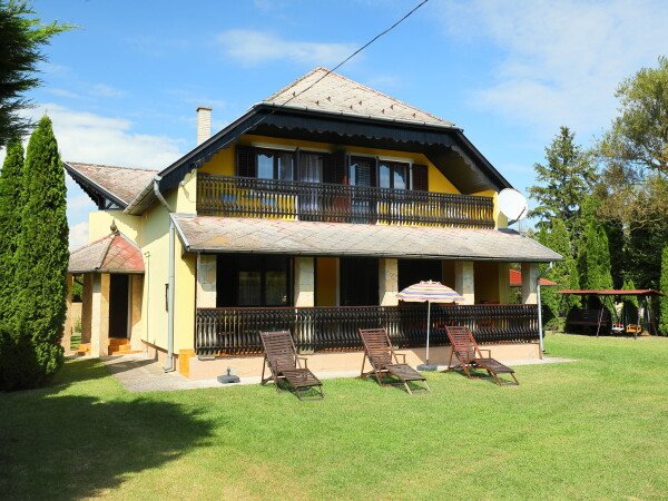 Ferienhaus 4 Schlafzimmer, mit Garten