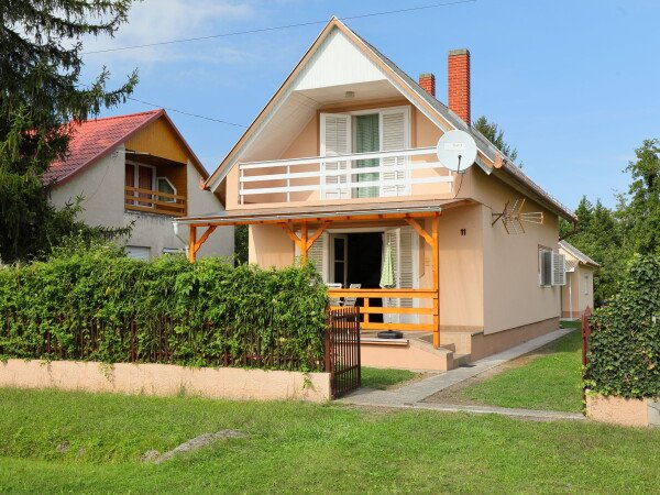 Ferienhaus 4 Schlafzimmer, mit Garten