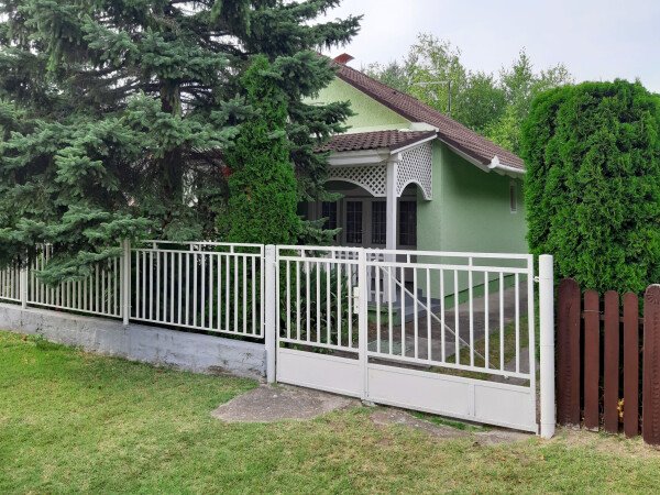 Casa 2 camere, con giardino