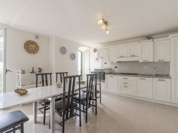 Appartamento 2 camere, con vista mare