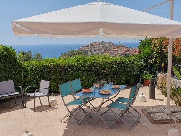 Appartamento 1 camera, con vista mare