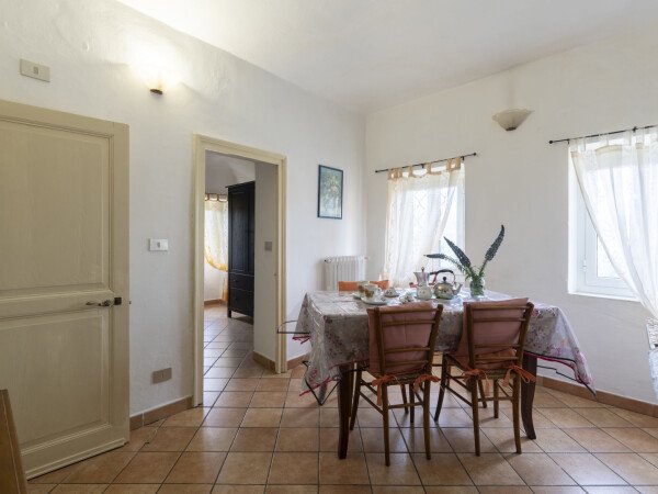Casa 2 camere, con parcheggio