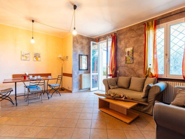 Appartamento 2 camere, con parcheggio