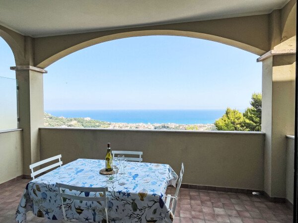 Appartamento 2 camere, con vista mare