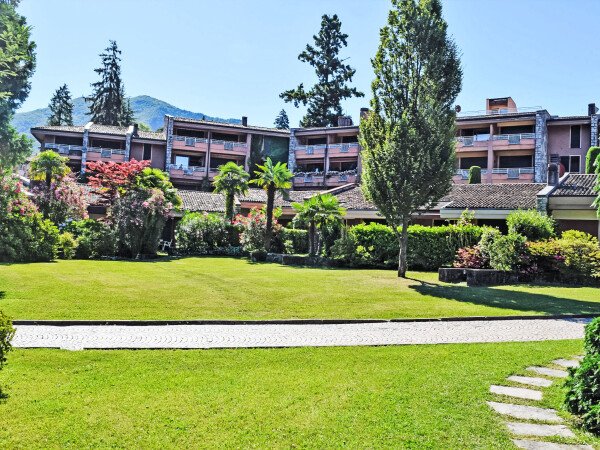Residence 1 camera, con piscina