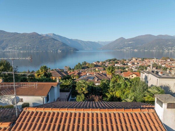 Casa 2 camere, con giardino