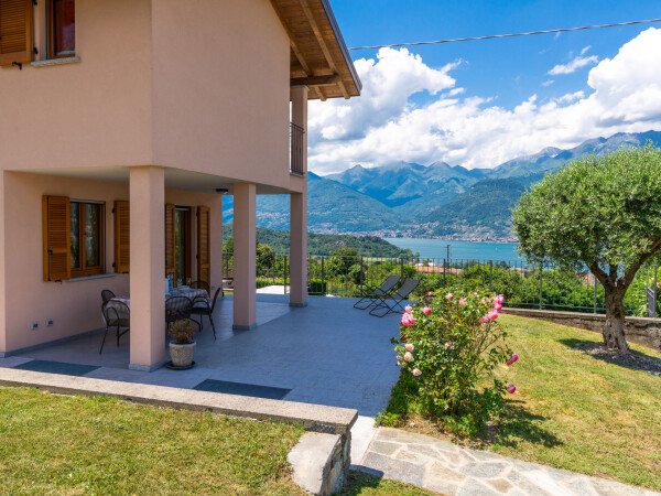 Casa 2 camere, con giardino