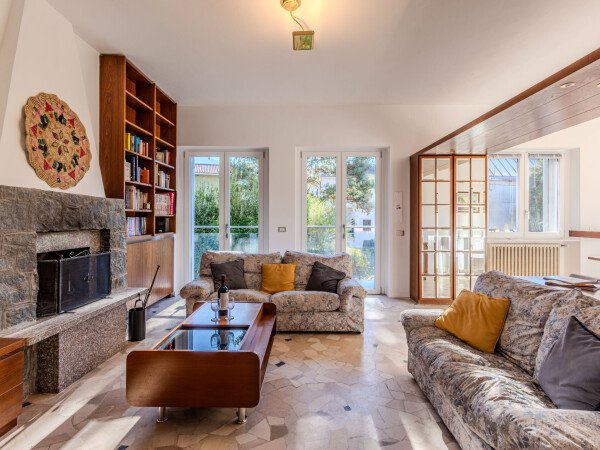 Villa 2 camere, con giardino