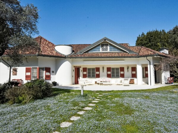 Villa 4 camere, con idromassaggio