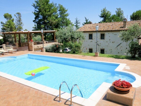 Ferienhaus 5 Schlafzimmer, mit Pool