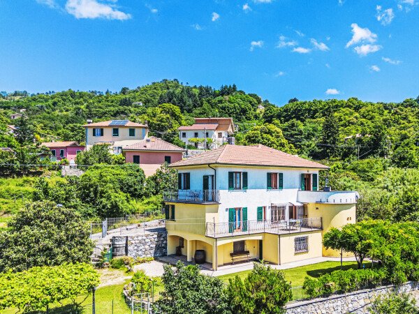 Villa 7 Schlafzimmer, mit Garten