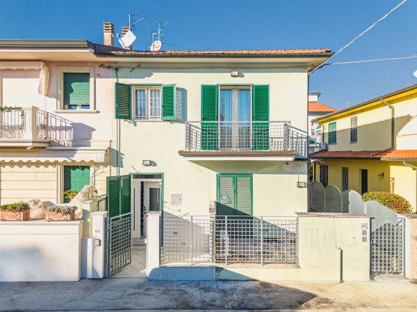 Appartamento 3 camere, con giardino