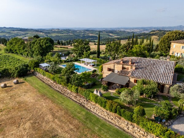Villa 4 camere, con idromassaggio