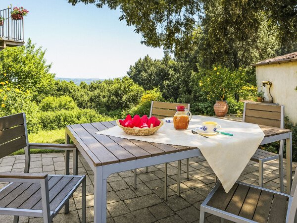 Appartamento 2 camere, con giardino