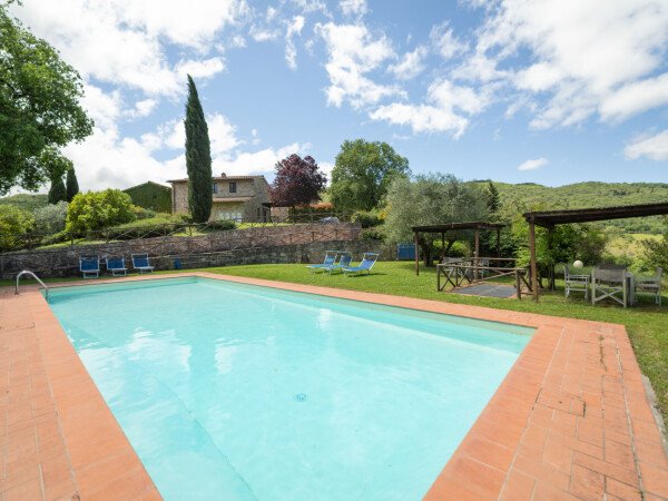 Casa 3 camere, con piscina