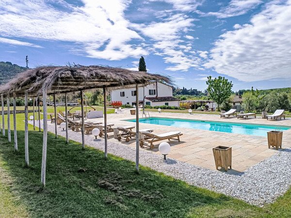 Villa 5 Schlafzimmer, mit Pool