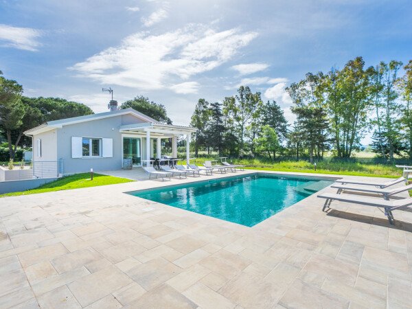 Casa 3 camere, con piscina