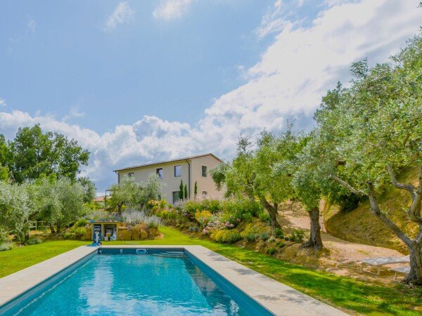 Villa 3 camere, con piscina