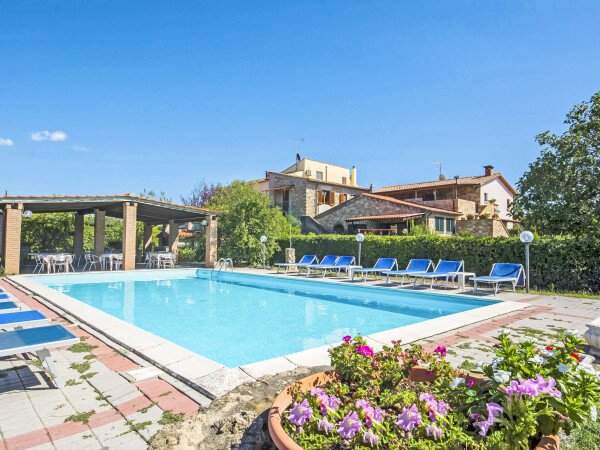 Casa 2 camere, con piscina