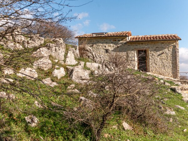 Casa 1 camera, con giardino