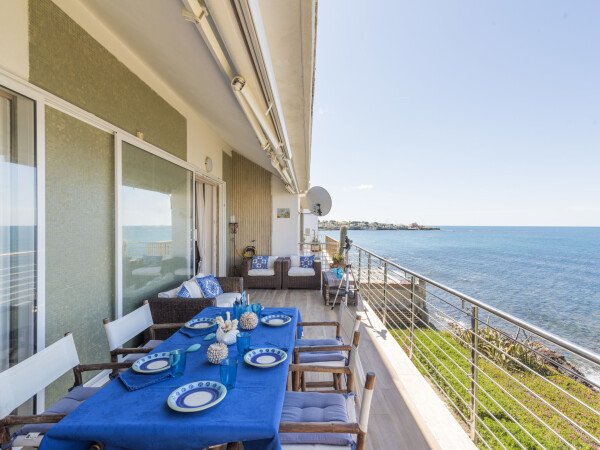 Residence 3 camere, con vista mare