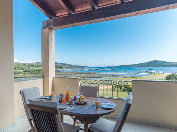 Résidence confortable, 2 chambres, avec vue sur mer