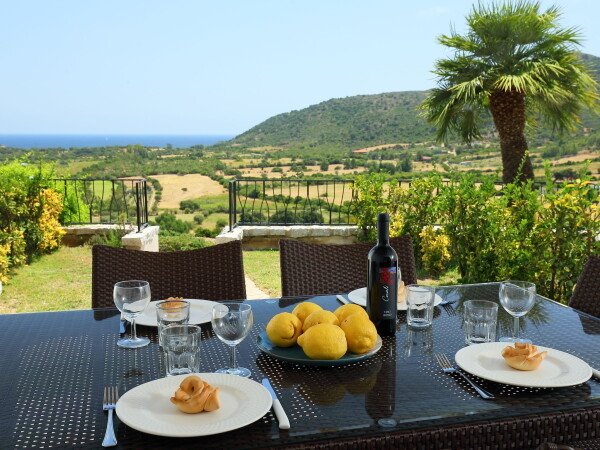 Casa 1 camera, con piscina