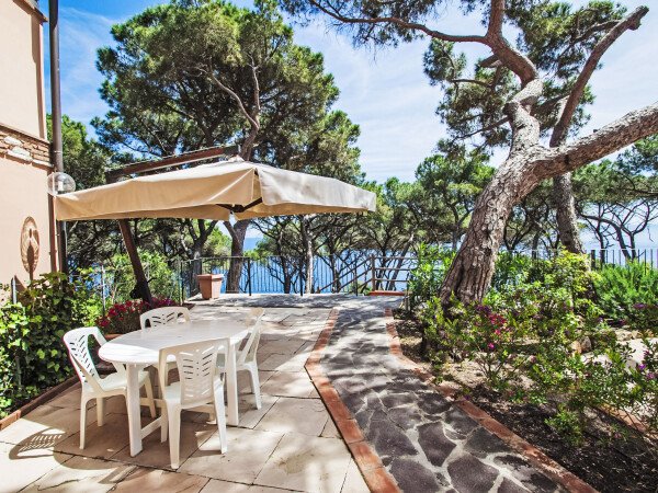 Casa 2 camere, con vista mare