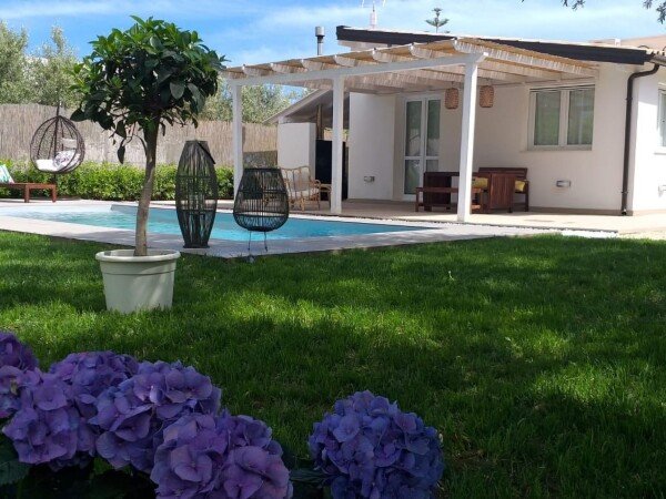 Casa 2 camere, con piscina