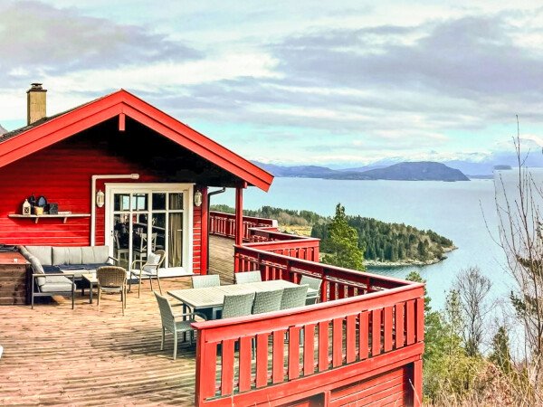 House 4 bedrooms, with garden