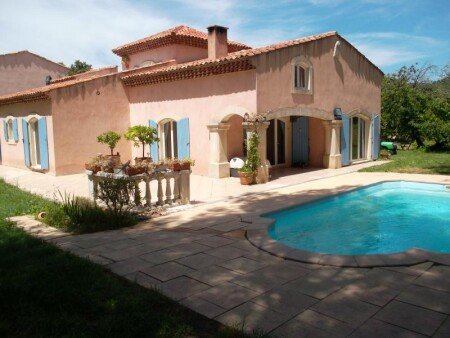 Villa 3 bedrooms, with pool