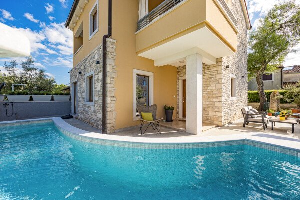 Ferienhaus 3 Schlafzimmer, mit Pool