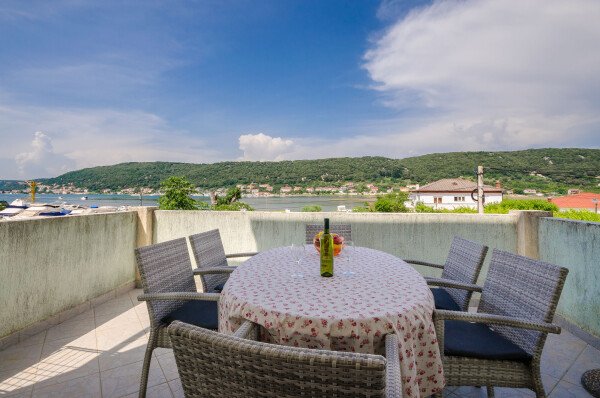 Wohnung 2 Schlafzimmer, mit Meerblick