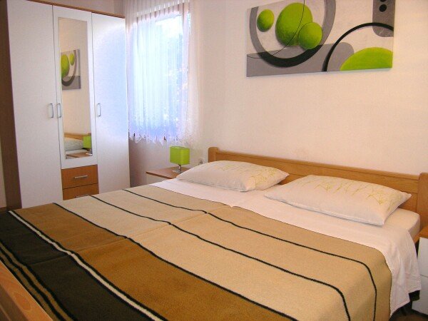 Wohnung 2 Schlafzimmer, mit Klimaanlage