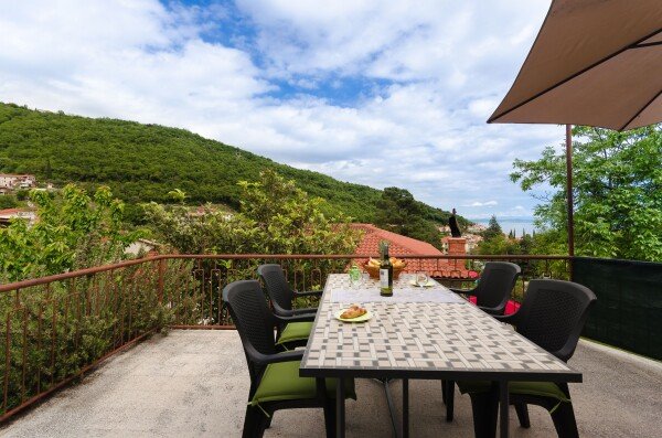 Casa 1 camera, con vista mare