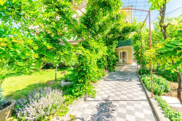 Wohnung 3 Schlafzimmer, mit Klimaanlage