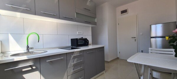 Appartamento 1 camera, con vista mare