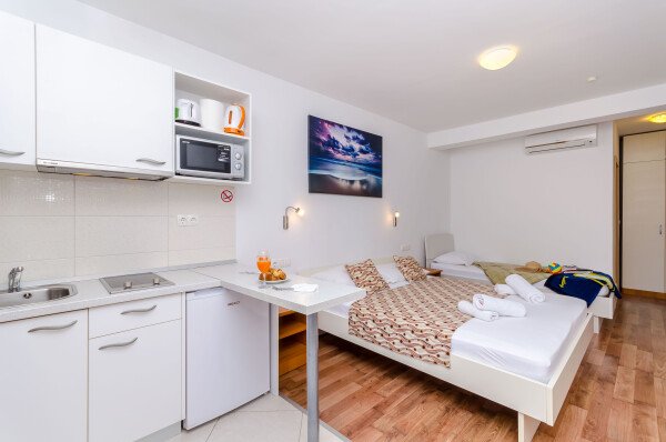 Appartamento 1 camera, con vista mare