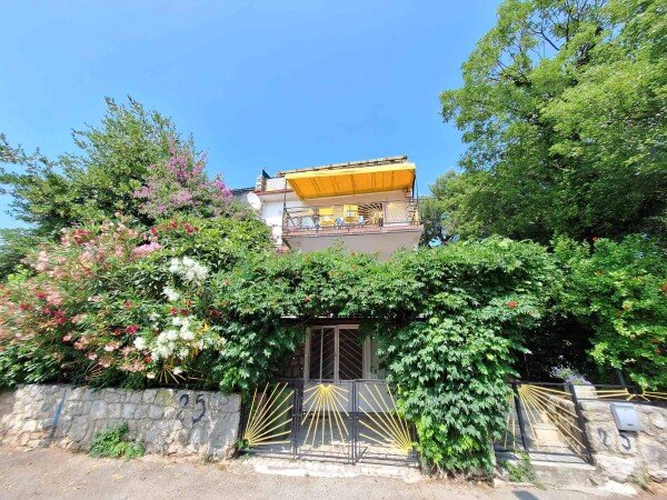 Apartment 3 bedrooms, with garden