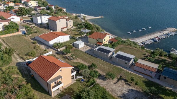 House 2 bedrooms, with sea view